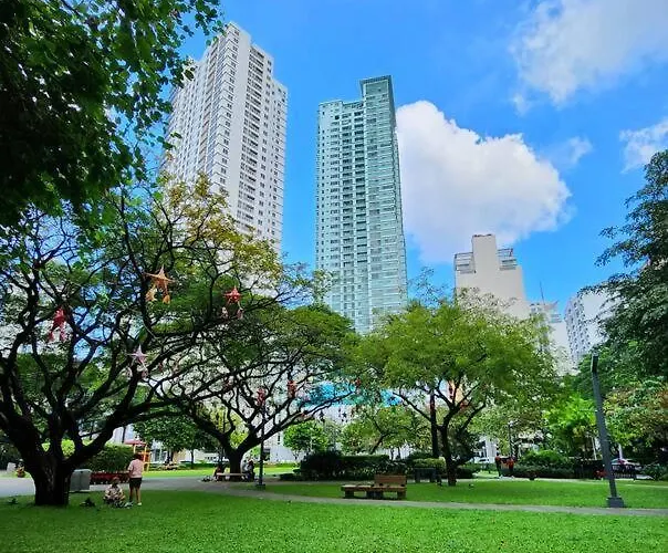 Modern Hotel-type Near Greenbelt Netflix 100mbps Manila