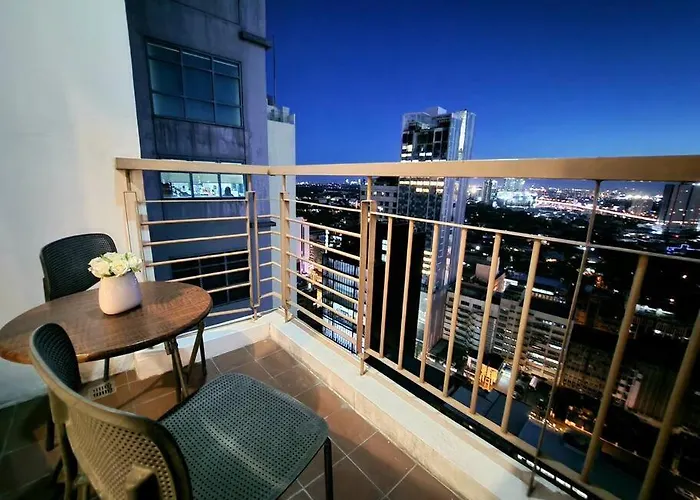 Modern Hotel-type Near Greenbelt Netflix 100mbps Apartment Manila